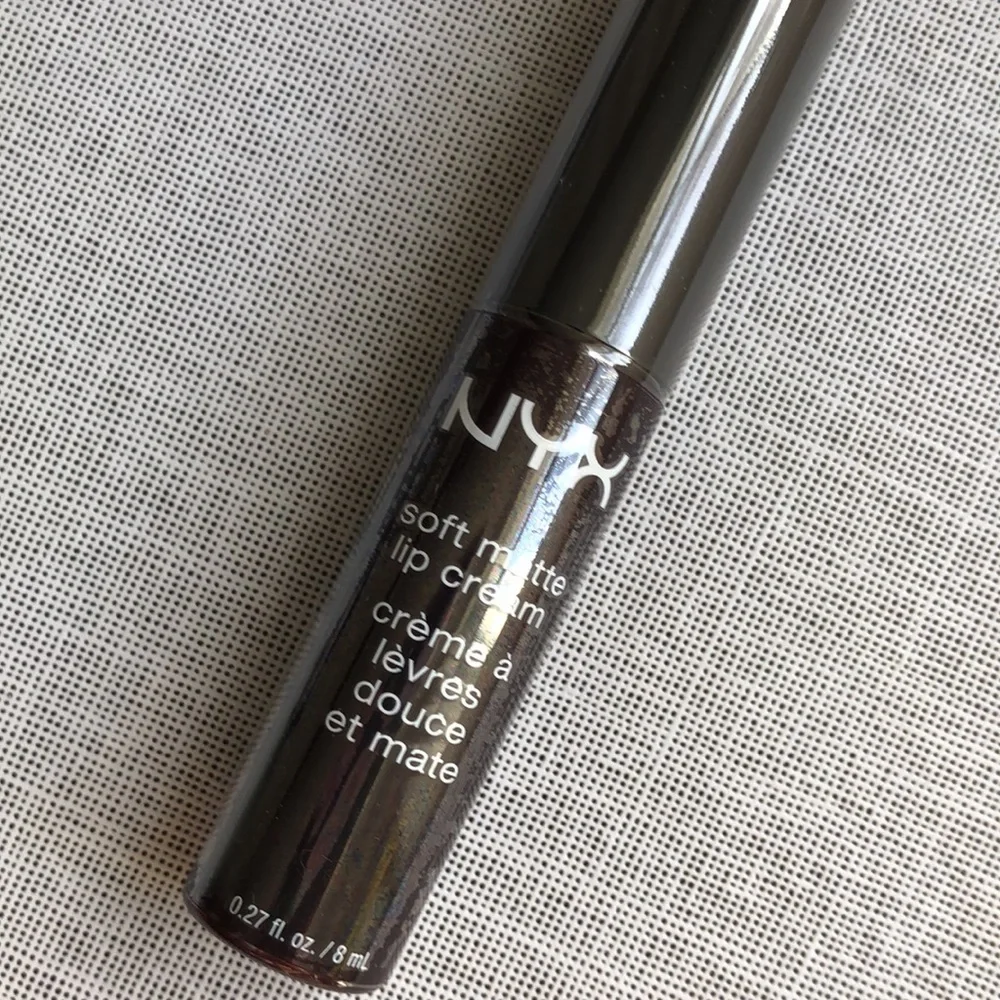 NWT makeup. covergirl concealer, NYX lip cream in black, maybelline mascara - Picture 3 of 5